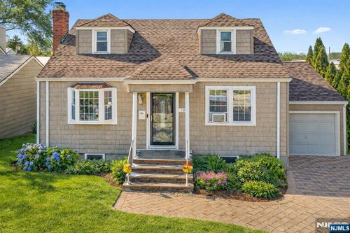 102 Barnsdale Rd, Clifton, NJ, 07013-2726 | Card Image