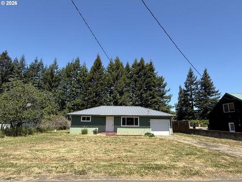 220 W Birch St, Powers, OR, 97466-9774 | Card Image