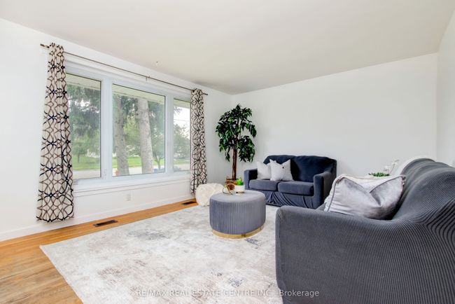 38 Weber Dr, House other with 4 bedrooms, 2 bathrooms and 5 parking in Georgetown ON | Image 9