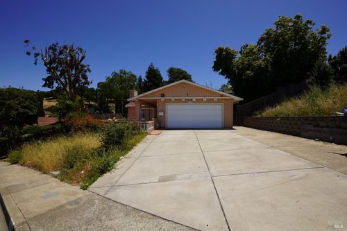 325 Jordan St, Vallejo, CA, 94591-8268 | Card Image