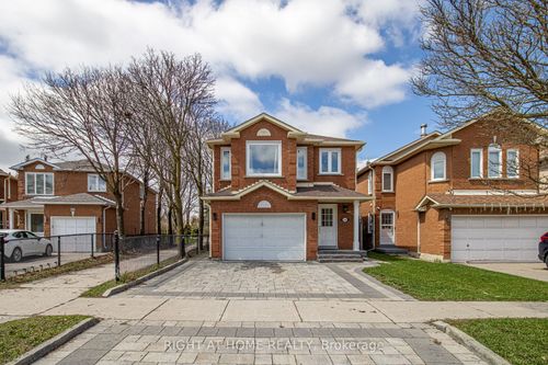 24 Forestside Crt, Richmond Hill, ON, L4C9V2 | Card Image