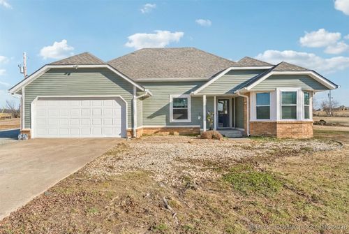 20665 S Carefree Drive, Claremore, OK, 74019 | Card Image