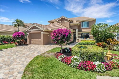 122-6-10370 Quail Crown Dr, NAPLES, FL, 34119-8832 | Card Image