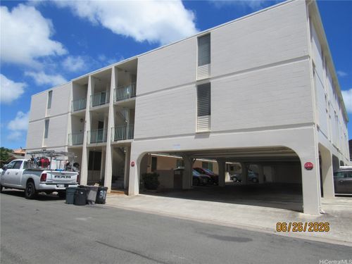 102-3111 Brokaw St, Honolulu, HI, 96815-4105 | Card Image