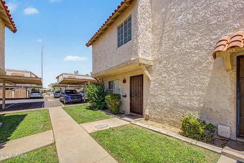 1212 E Lawrence Ln, Phoenix, AZ, 85020-3032 | Card Image