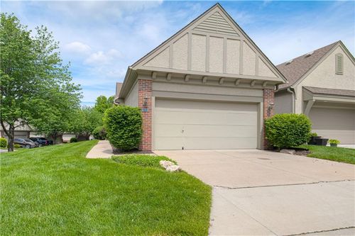 7226 W 144th Ter, Overland Park, KS, 66223-2296 | Card Image