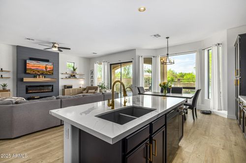 8632 E Indigo St, Mesa, AZ, 85207-4003 | Card Image