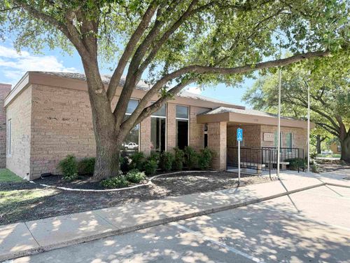 1110 Broadway St, Marble Falls, TX, 78654-5504 | Card Image