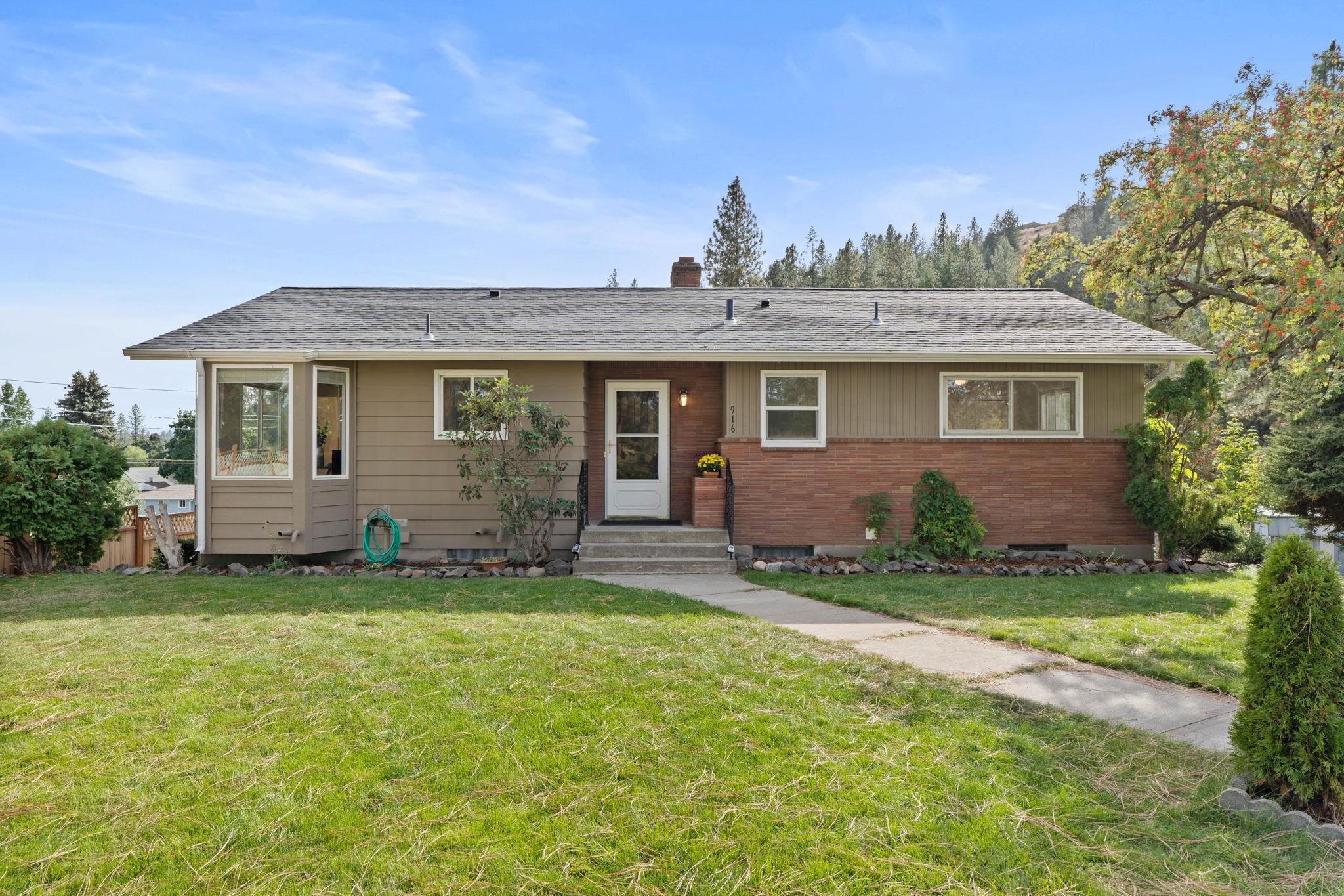 Mountain View Ave, Spokane, WA 99218