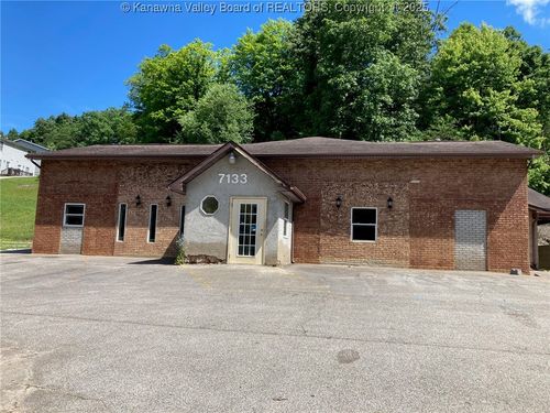 7133 Sissonville Dr, Sissonville, WV, 25320-9738 | Card Image