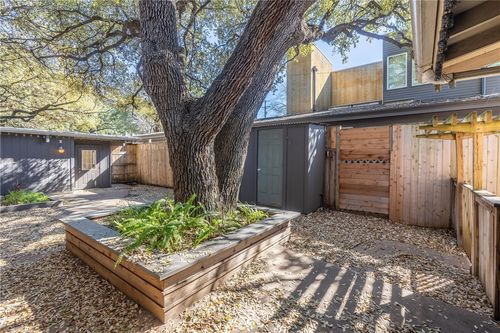 b-2416 S 5th St, Austin, TX, 78704-5335 | Card Image