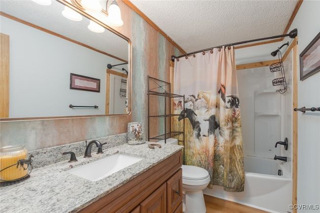 1316 General Puller Hwy, House other with 3 bedrooms, 2 bathrooms and null parking in Saluda VA | Image 19