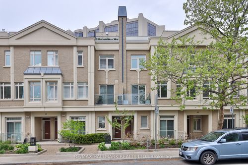 38C Mcmurrich St, Toronto, ON, M5R2A2 | Card Image