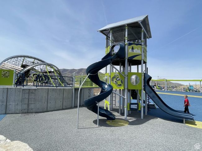Minutes from Magna Recreational Park! | Image 42
