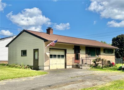 117 Edgewood Road, House other with 3 bedrooms, 1 bathrooms and null parking in Camillus NY | Image 2