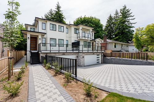 15496 Thrift Ave, White Rock, BC, V4B2L9 | Card Image