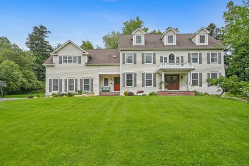 22 Woodbine Rd, Woodbridge, CT, 06525-1620 | Card Image