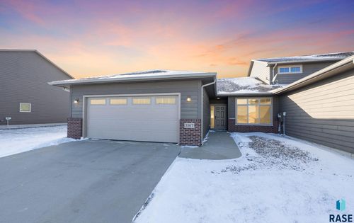 5507 S Yarrow Trl Trail, Sioux Falls, SD, 57108 | Card Image