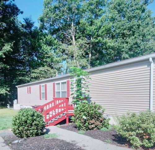 16 Hemlock St, Rockland, MA, 02370-2837 | Card Image