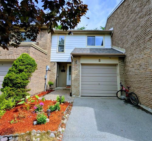8 Camelot Way, Markham, ON, L3P3W1 | Card Image