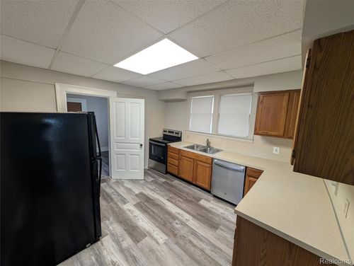 220 W Park St, Lapeer, MI, 48446-2164 | Card Image