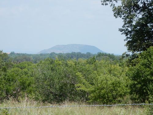 410 Regu Rd, Fredericksburg, TX, 78624 | Card Image