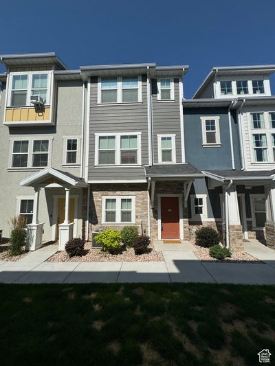 360 N 725 E, Townhouse with 3 bedrooms, 2 bathrooms and 2 parking in Vineyard UT | Image 1