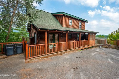 2301 Hollow Branch Way, Pigeon Forge, TN, 37862 | Card Image