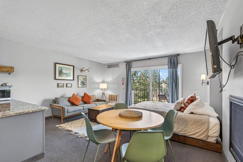 327-328-1565 Nw Wall Street, Bend, OR, 97703 | Card Image