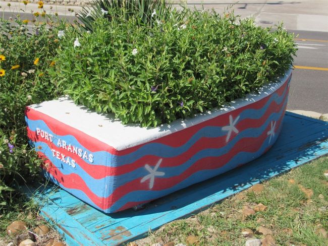 Garden Club of Port Aransas provides Planters | Image 4