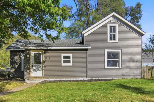 2015 2nd St, Eau Claire, WI, 54703-2941 | Card Image