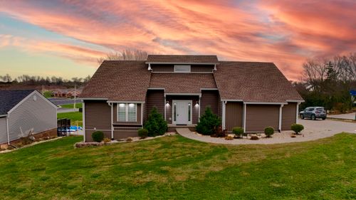 104 Silvercreek Dr, Danville, KY, 40422-2907 | Card Image