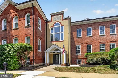 1 Academy Ct, Pennington, NJ, 08534-2831 | Card Image
