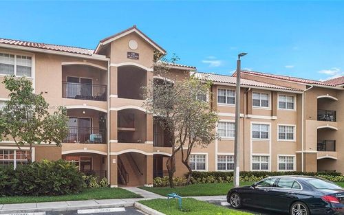 2303-100 Sw 117th Ter, Pembroke Pines, FL, 33025-3488 | Card Image