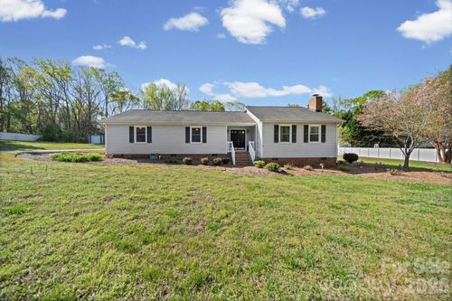 1235 Virginia Dare Dr, Rock Hill, SC, 29730-8623 | Card Image