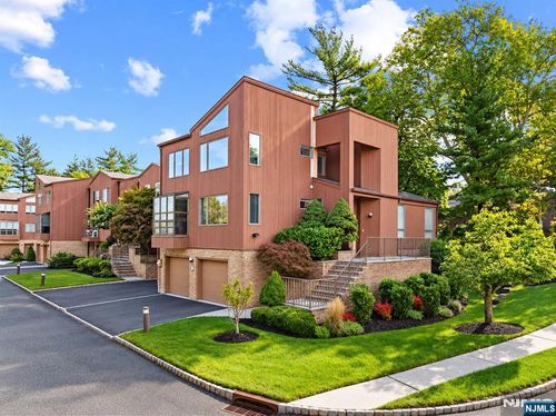 2 Sutton Place, Englewood, NJ, 07631 | Card Image