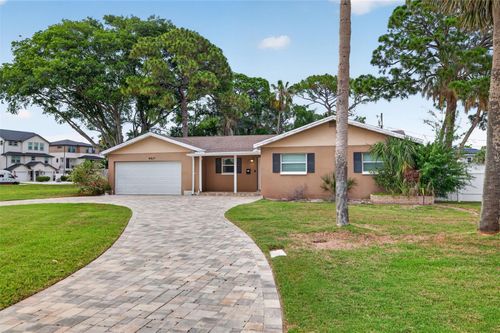 4627 Venetian Blvd Ne, ST PETERSBURG, FL, 33703-4207 | Card Image