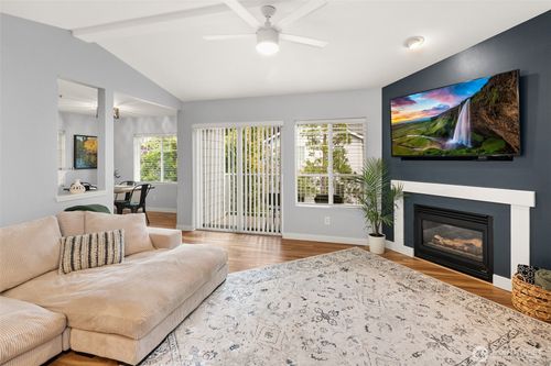 unit-m201-15150 140th Way Se, Renton, WA, 98058-5825 | Card Image