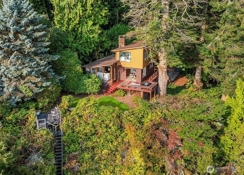 9482 Green Spot Pl Ne, Bainbridge Island, WA, 98110-1951 | Card Image