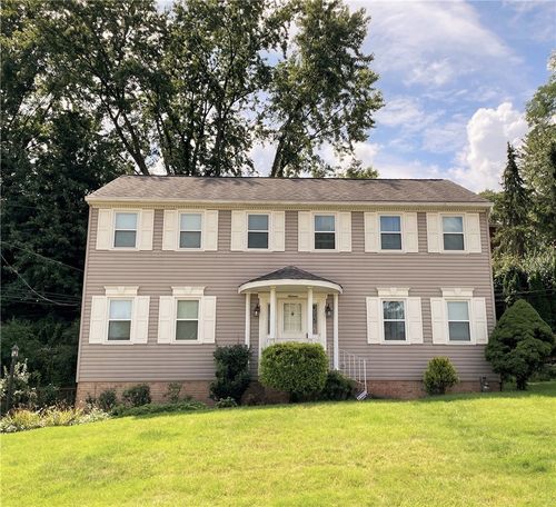 16 Windsor Court, Scott Twp, PA, 15220 | Card Image
