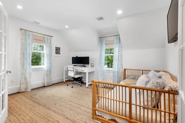 1040 Main St, House other with 3 bedrooms, 3 bathrooms and 6 parking in Hingham MA | Image 19