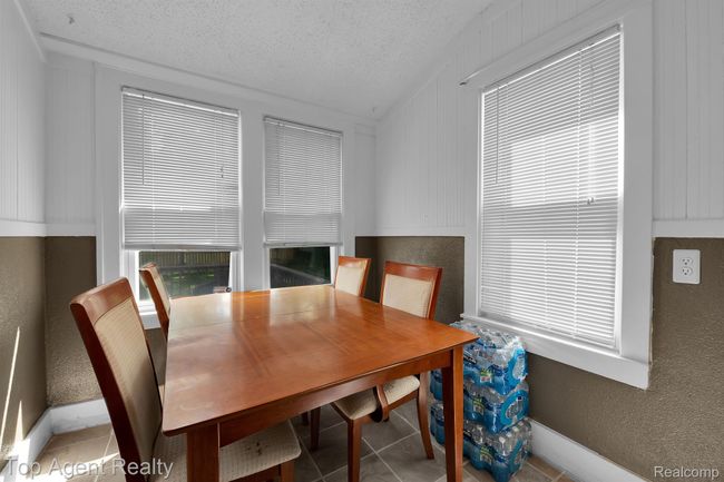 136 Alice Ave, House other with 4 bedrooms, 2 bathrooms and null parking in Bloomfield Township MI | Image 8