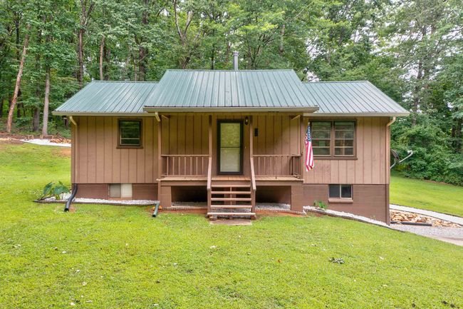 321 Brownview Rd, House other with 3 bedrooms, 2 bathrooms and 1 parking in Clarkesville GA | Image 4