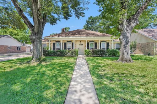 2531 Hollow Hook Rd, Houston, TX, 77080-3813 | Card Image