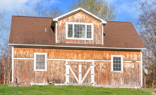 additional Barn with in law apartment | Image 6