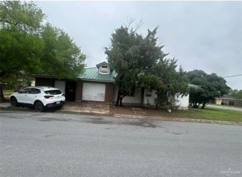 201 E Ricky Crossland Ave, Elsa, TX, 78543 | Card Image