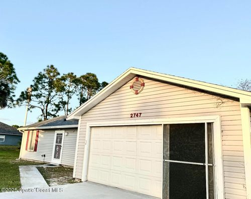 2747 Emerson Dr Se, Palm Bay, FL, 32909-5252 | Card Image