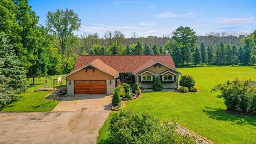 N6502 Twelve Corners Road, BLACK CREEK, WI, 54106 | Card Image