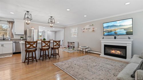 144 Avenue A, Holbrook, NY, 11741-1437 | Card Image