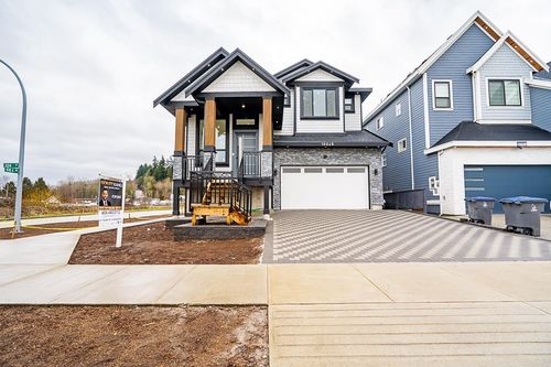 10648 124 St, Surrey, BC, V3V0E2 | Card Image